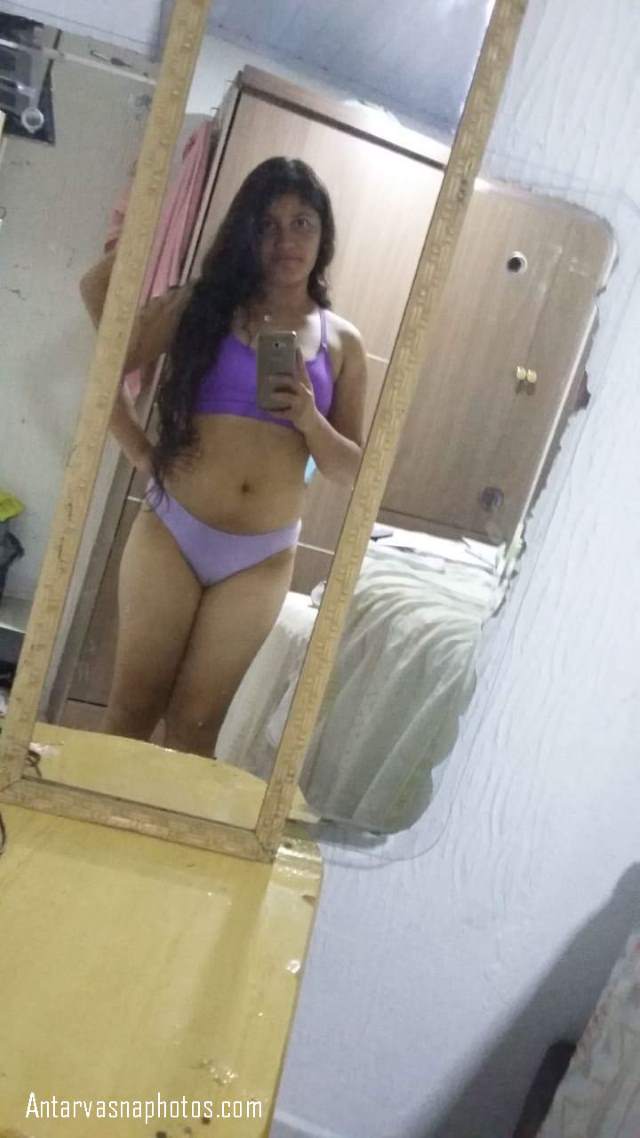 https://pub-5fcdf72a54cd4edbb03ec3edaa415a42.r2.dev/nakedleaks/seductive_photos_of_an_indian_teen's_innocent_youth/2.jpg