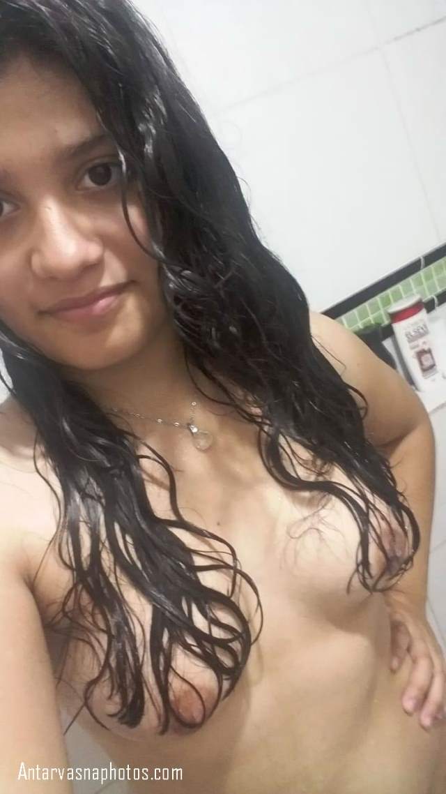 https://pub-5fcdf72a54cd4edbb03ec3edaa415a42.r2.dev/nakedleaks/seductive_photos_of_an_indian_teen's_innocent_youth/8.jpg