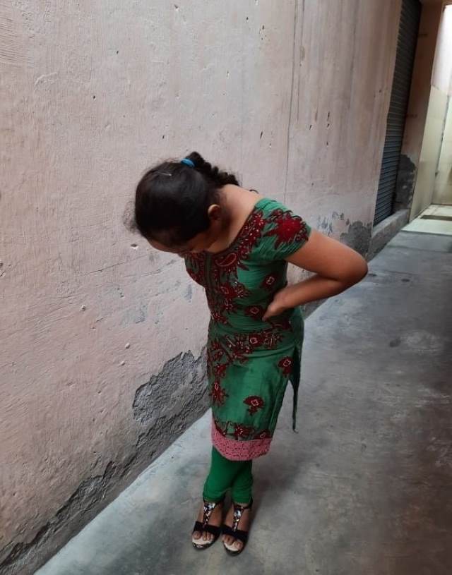 https://pub-5fcdf72a54cd4edbb03ec3edaa415a42.r2.dev/nakedleaks/seductive_photos_of_bhabhi_from_bangladesh_with_hairy_secrets/0.jpg