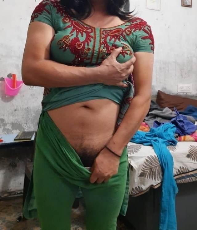 https://pub-5fcdf72a54cd4edbb03ec3edaa415a42.r2.dev/nakedleaks/seductive_photos_of_bhabhi_from_bangladesh_with_hairy_secrets/11.jpg