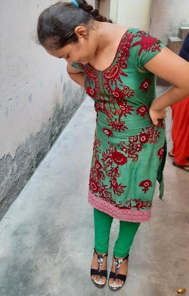 https://pub-5fcdf72a54cd4edbb03ec3edaa415a42.r2.dev/nakedleaks/seductive_photos_of_bhabhi_from_bangladesh_with_hairy_secrets/2.jpg