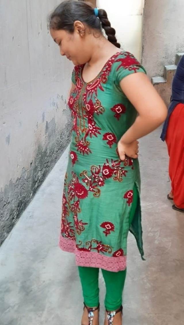 https://pub-5fcdf72a54cd4edbb03ec3edaa415a42.r2.dev/nakedleaks/seductive_photos_of_bhabhi_from_bangladesh_with_hairy_secrets/3.jpg