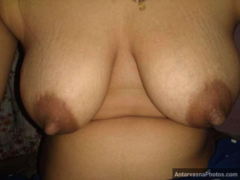 https://pub-5fcdf72a54cd4edbb03ec3edaa415a42.r2.dev/nakedleaks/seductive_photos_of_desi_milf_from_kanpur_with_playful_lover/0.jpg