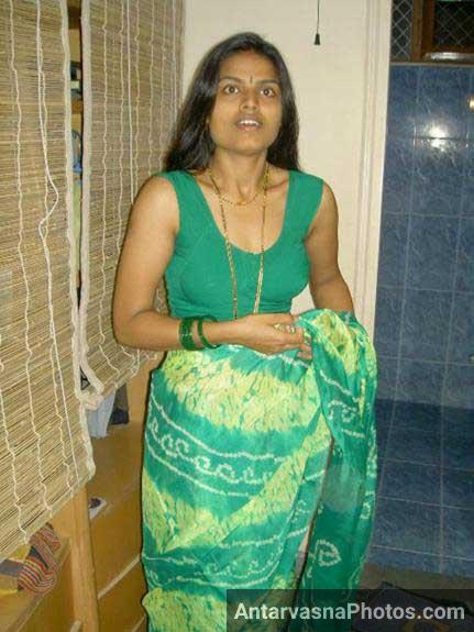 https://pub-5fcdf72a54cd4edbb03ec3edaa415a42.r2.dev/nakedleaks/seductive_photos_of_indian_bhabhi_arpita/0.jpg