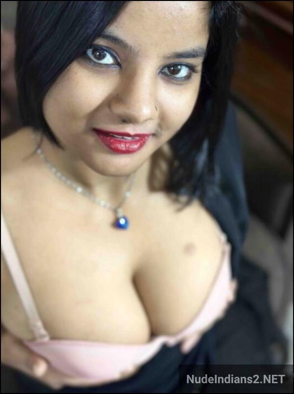 https://pub-5fcdf72a54cd4edbb03ec3edaa415a42.r2.dev/nakedleaks/seductive_photos_of_urvashi_basu_in_traditional_attire/25.jpg