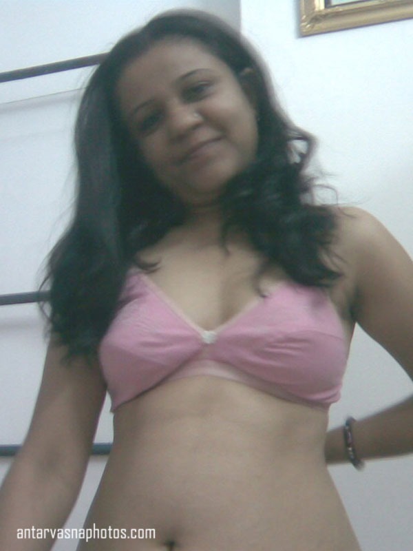 https://pub-5fcdf72a54cd4edbb03ec3edaa415a42.r2.dev/nakedleaks/seductive_punjabi_girl_muskan's_intimate_pictures/0.jpg