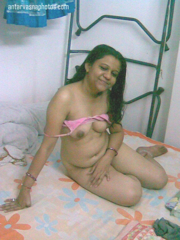 https://pub-5fcdf72a54cd4edbb03ec3edaa415a42.r2.dev/nakedleaks/seductive_punjabi_girl_muskan's_intimate_pictures/4.jpg