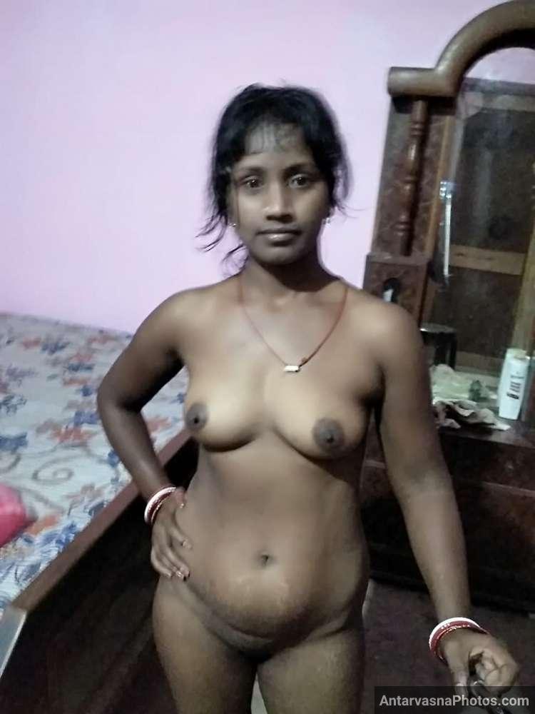 https://pub-5fcdf72a54cd4edbb03ec3edaa415a42.r2.dev/nakedleaks/seductive_rural_bhabhi_displaying_explicit_nude_images/11.jpg