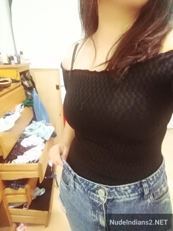 https://pub-5fcdf72a54cd4edbb03ec3edaa415a42.r2.dev/nakedleaks/seductive_selfies:_saloni_singh's_captivating_look_in_close-up_shots/0.jpg