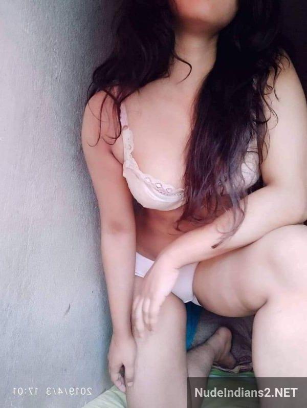 https://pub-5fcdf72a54cd4edbb03ec3edaa415a42.r2.dev/nakedleaks/seductive_selfies_of_cousin_payal_sharma_in_lingerie/13.jpg