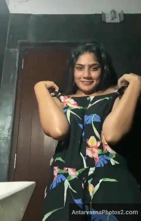 https://pub-5fcdf72a54cd4edbb03ec3edaa415a42.r2.dev/nakedleaks/seductive_selfies_of_dolly's_sister-in-law/3.jpg