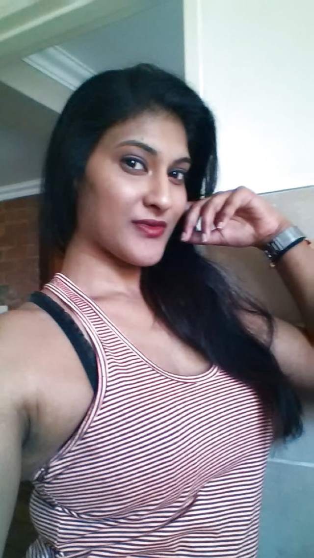 https://pub-5fcdf72a54cd4edbb03ec3edaa415a42.r2.dev/nakedleaks/seductive_sonali's_sensual_adult_pictures/18.jpg
