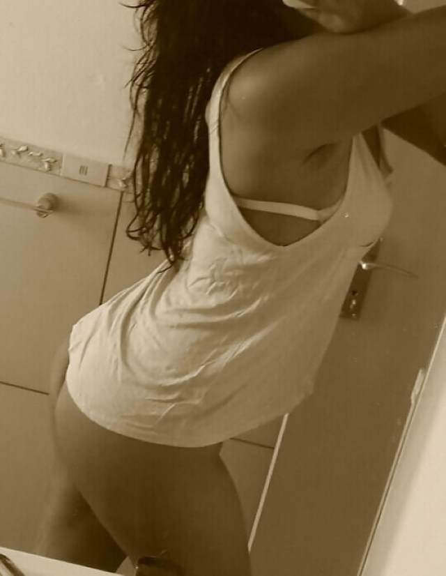 https://pub-5fcdf72a54cd4edbb03ec3edaa415a42.r2.dev/nakedleaks/seductive_sonali's_sensual_adult_pictures/7.jpg