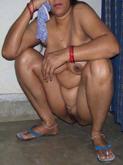 Seductive South Indian Aunty with Spicy Desires