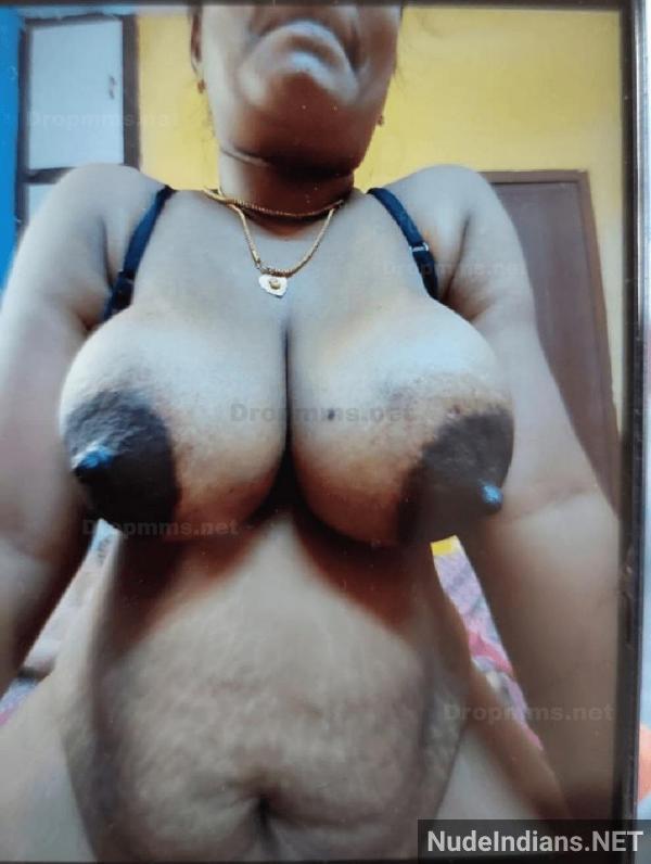 https://pub-5fcdf72a54cd4edbb03ec3edaa415a42.r2.dev/nakedleaks/seductive_tamil_aunt_delights_in_erotic_encounter_–_busty_wife_tease/2.jpg