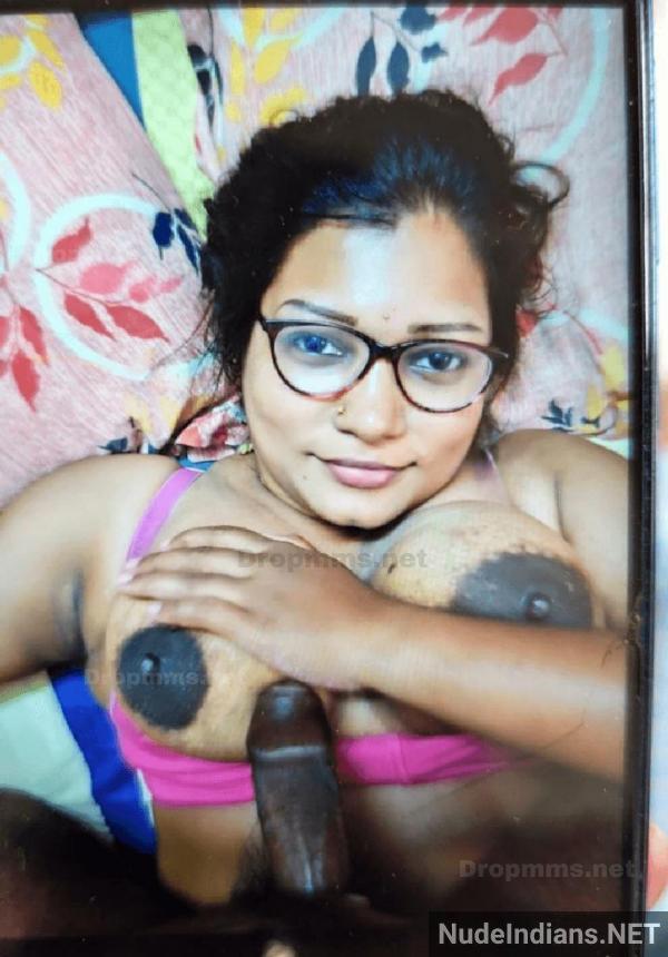 https://pub-5fcdf72a54cd4edbb03ec3edaa415a42.r2.dev/nakedleaks/seductive_tamil_aunt_delights_in_erotic_encounter_–_busty_wife_tease/6.jpg