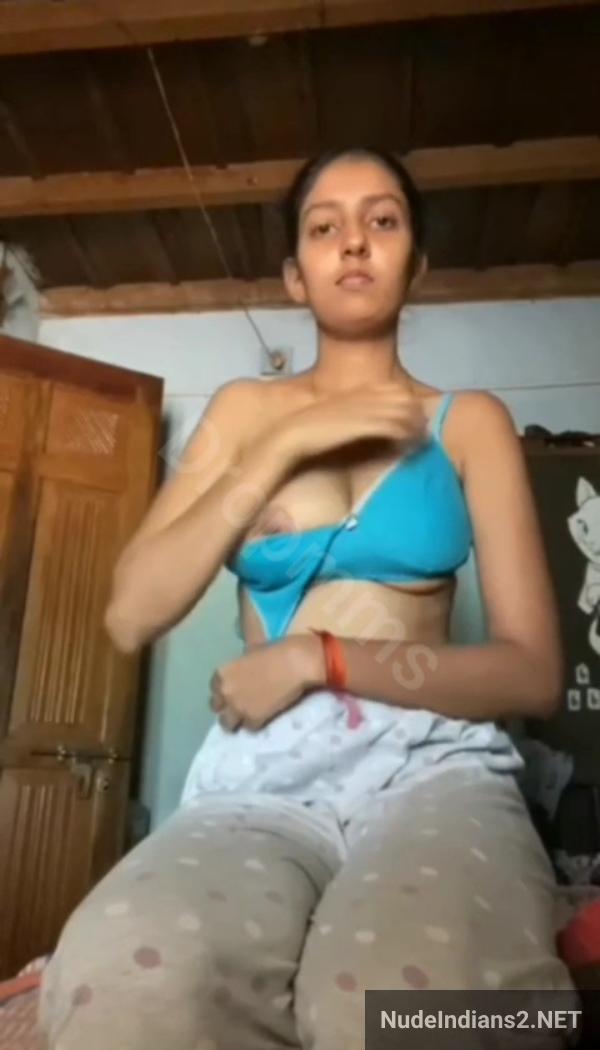 https://pub-5fcdf72a54cd4edbb03ec3edaa415a42.r2.dev/nakedleaks/seductive_tamil_college_girl_janvi_nadar_reveals_busty_selfies/21.jpg