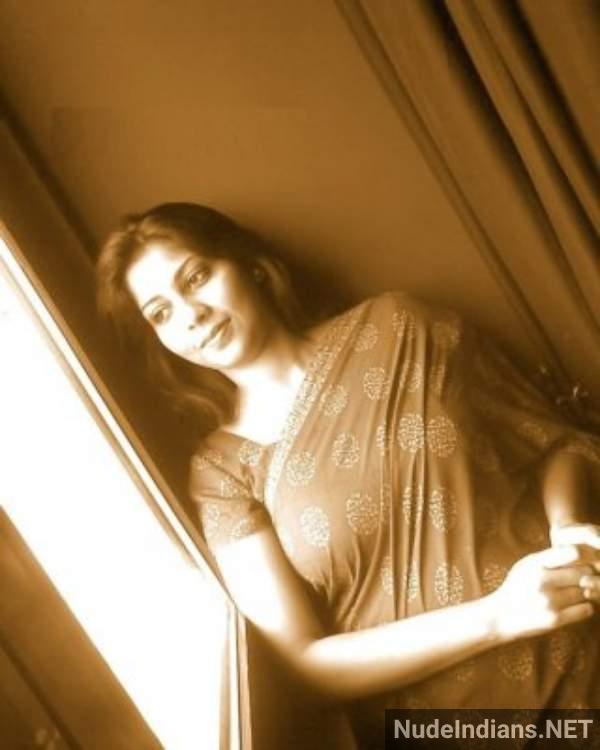 https://pub-5fcdf72a54cd4edbb03ec3edaa415a42.r2.dev/nakedleaks/sensual_bangla_bbw_wife_exposing_her_voluptuous_curves/28.jpg