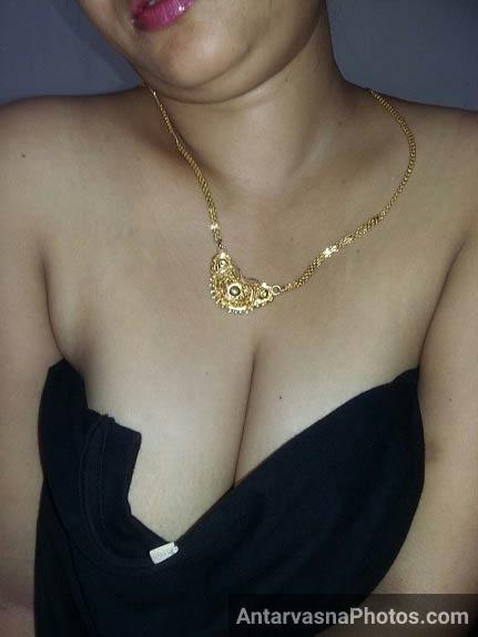 https://pub-5fcdf72a54cd4edbb03ec3edaa415a42.r2.dev/nakedleaks/sensual_bengali_housewife_images/1.jpg