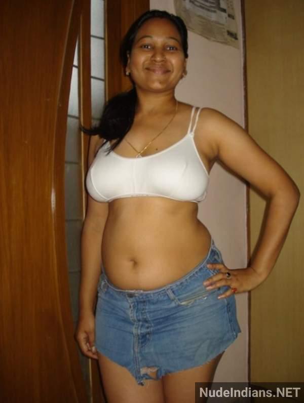 https://pub-5fcdf72a54cd4edbb03ec3edaa415a42.r2.dev/nakedleaks/sensual_bengali_married_women_revealing_their_voluptuous_bodies/12.jpg