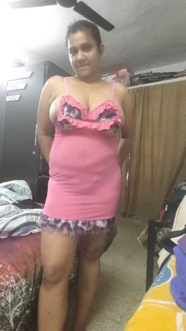https://pub-5fcdf72a54cd4edbb03ec3edaa415a42.r2.dev/nakedleaks/sensual_desi_aunty_naked_images_compilation/11.jpg