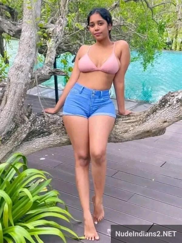 https://pub-5fcdf72a54cd4edbb03ec3edaa415a42.r2.dev/nakedleaks/sensual_display_of_tamil_nri_girl_shruti_warrier_in_lingerie/9.jpg