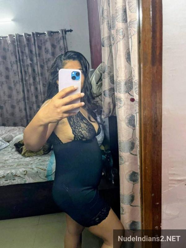 https://pub-5fcdf72a54cd4edbb03ec3edaa415a42.r2.dev/nakedleaks/sensual_encounters:_mature_women_embrace_passionate_moments/33.jpg