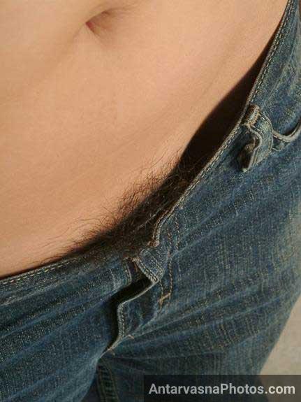 Sensual Females Exposing Nude Bush Photos