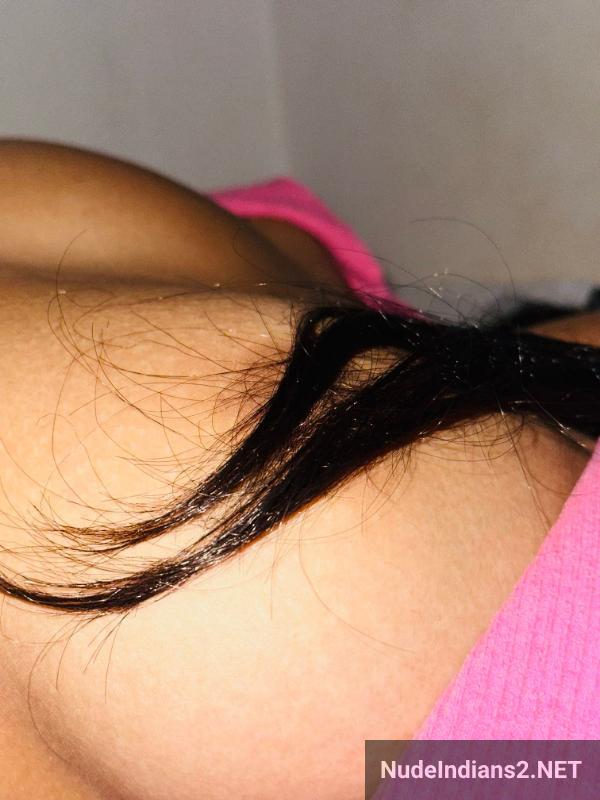 https://pub-5fcdf72a54cd4edbb03ec3edaa415a42.r2.dev/nakedleaks/sensual_gamer_nisha_rani's_risqué_urban_display/25.jpg
