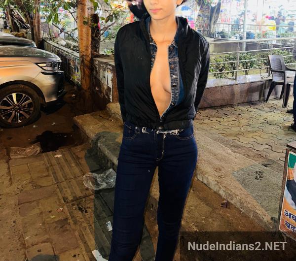 https://pub-5fcdf72a54cd4edbb03ec3edaa415a42.r2.dev/nakedleaks/sensual_gamer_nisha_rani's_risqué_urban_display/52.jpg
