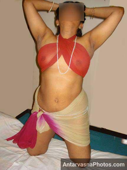 https://pub-5fcdf72a54cd4edbb03ec3edaa415a42.r2.dev/nakedleaks/sensual_image_of_mature_widow_aunt/2.jpg