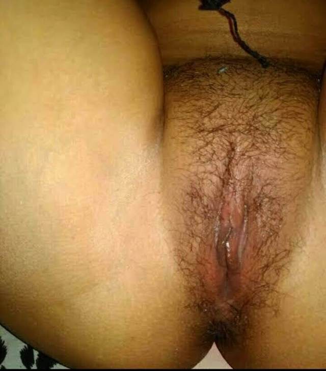 https://pub-5fcdf72a54cd4edbb03ec3edaa415a42.r2.dev/nakedleaks/sensual_imagery_of_indian_couple_in_xxx_encounter/10.jpg