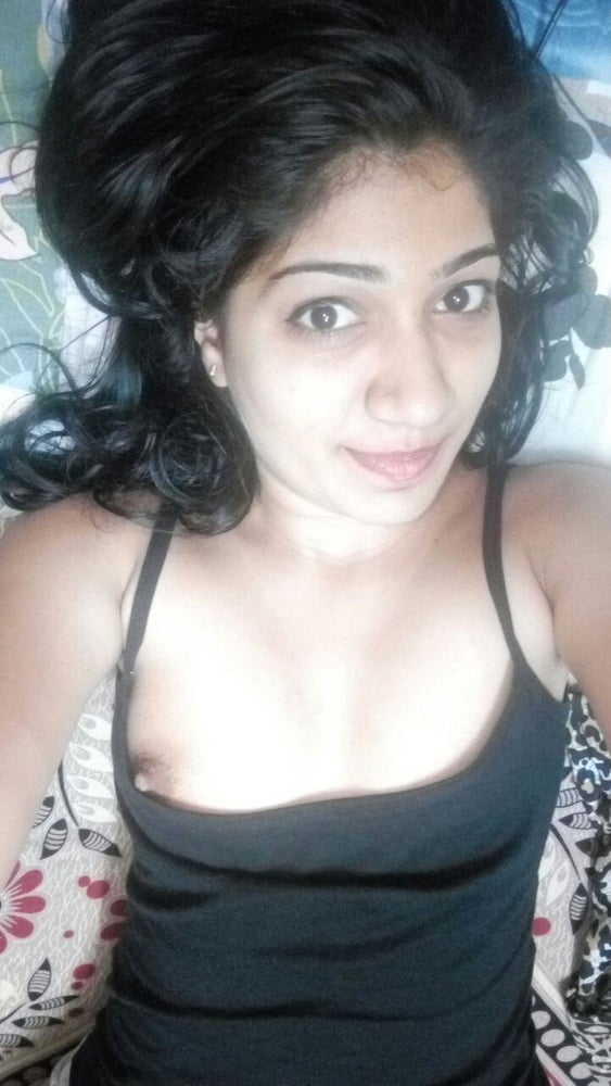 https://pub-5fcdf72a54cd4edbb03ec3edaa415a42.r2.dev/nakedleaks/sensual_images_of_21_tempting_bihari_wife/7.jpg