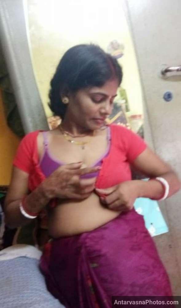 https://pub-5fcdf72a54cd4edbb03ec3edaa415a42.r2.dev/nakedleaks/sensual_images_of_bihari_housewife_in_intimate_moments/1.jpg