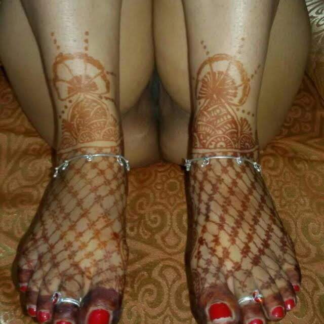 https://pub-5fcdf72a54cd4edbb03ec3edaa415a42.r2.dev/nakedleaks/sensual_images_of_desi_girls_celebrating_karwa_chauth/7.jpg