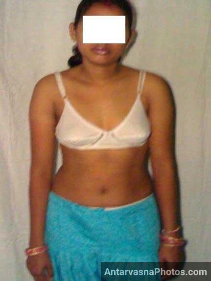 Sensual Images of Desi Wife Nazia