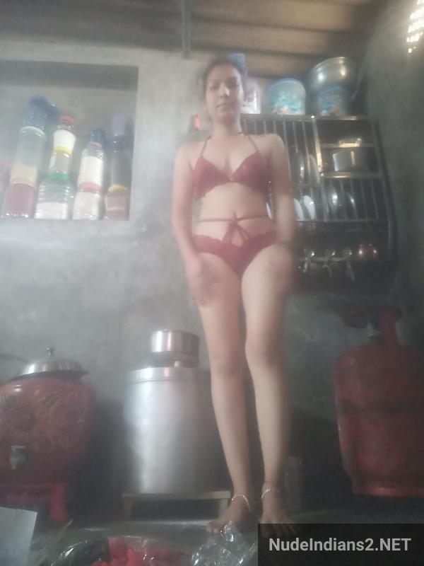 https://pub-5fcdf72a54cd4edbb03ec3edaa415a42.r2.dev/nakedleaks/sensual_images_of_gujarati_hetal_shah's_milky_white_nude_figure/8.jpg