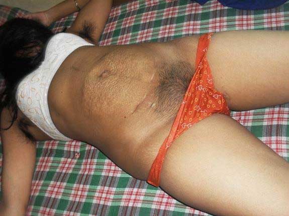 https://pub-5fcdf72a54cd4edbb03ec3edaa415a42.r2.dev/nakedleaks/sensual_images_of_indian_aunties/2.jpg