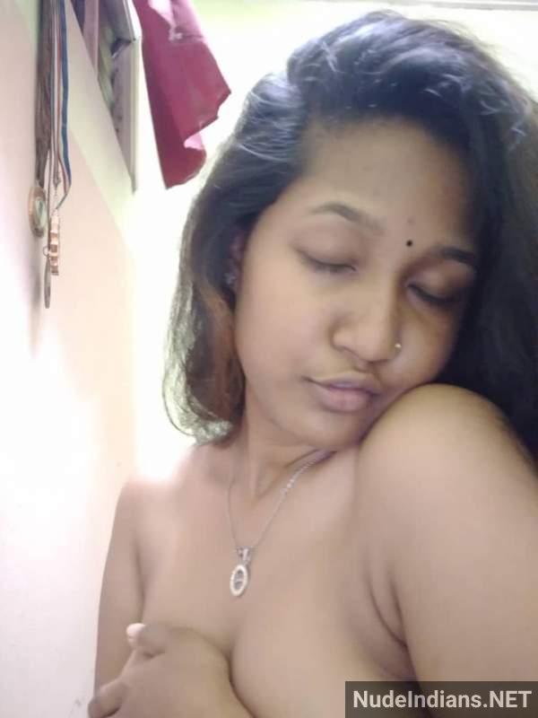 https://pub-5fcdf72a54cd4edbb03ec3edaa415a42.r2.dev/nakedleaks/sensual_images_of_indian_gf_flaunting_her_attractive_curves/25.jpg