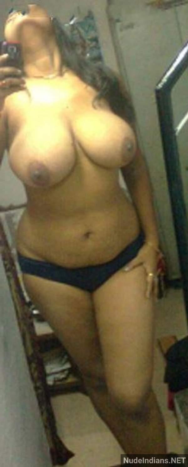 https://pub-5fcdf72a54cd4edbb03ec3edaa415a42.r2.dev/nakedleaks/sensual_images_of_indian_women_baring_their_ample_breasts/44.jpg