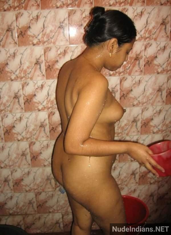 https://pub-5fcdf72a54cd4edbb03ec3edaa415a42.r2.dev/nakedleaks/sensual_images_of_indian_women_baring_their_ample_breasts/48.jpg