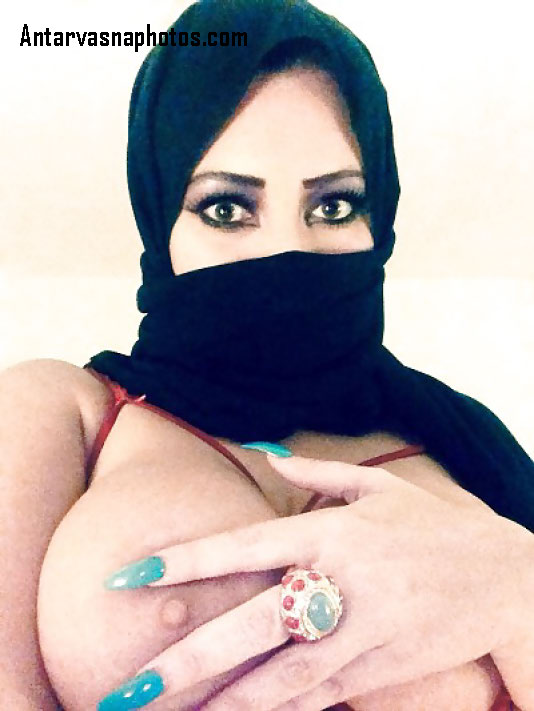 https://pub-5fcdf72a54cd4edbb03ec3edaa415a42.r2.dev/nakedleaks/sensual_images_of_pakistani_aunty_in_the_nude/8.jpg