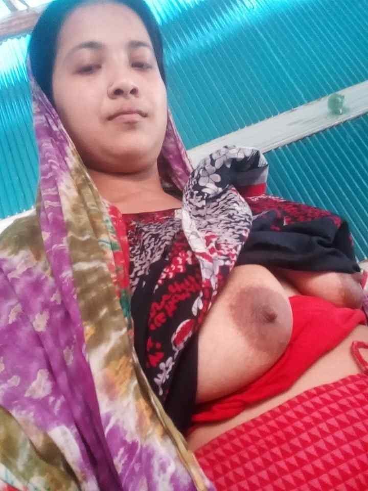 https://pub-5fcdf72a54cd4edbb03ec3edaa415a42.r2.dev/nakedleaks/sensual_images_of_rural_women/47.jpg