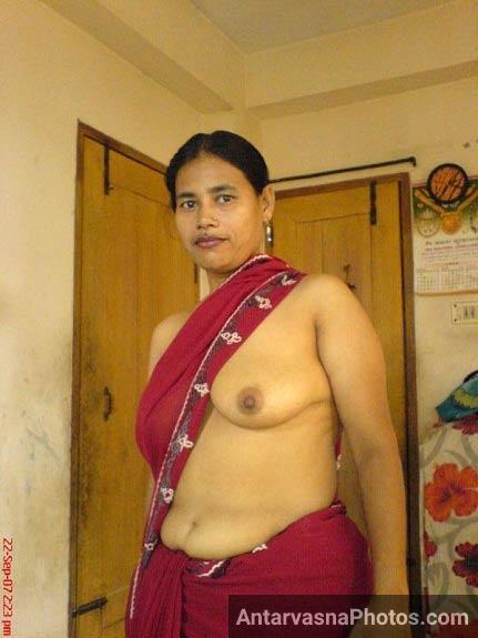 https://pub-5fcdf72a54cd4edbb03ec3edaa415a42.r2.dev/nakedleaks/sensual_images_of_saree-clad_housemaids/1.jpg