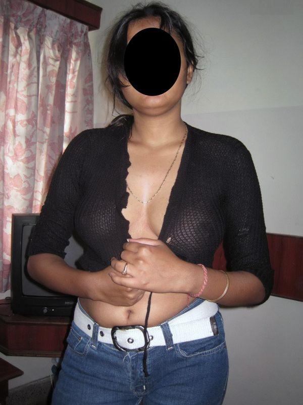 https://pub-5fcdf72a54cd4edbb03ec3edaa415a42.r2.dev/nakedleaks/sensual_images_of_sister's_bust/0.jpg