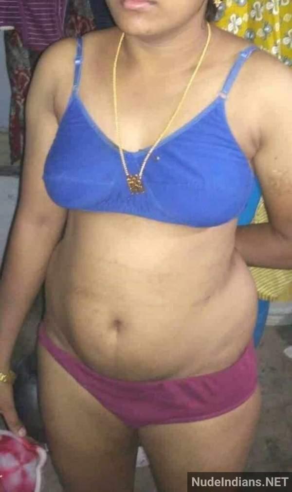 https://pub-5fcdf72a54cd4edbb03ec3edaa415a42.r2.dev/nakedleaks/sensual_indian_aunties_reveal_all_in_xxx_hindi_images/33.jpg