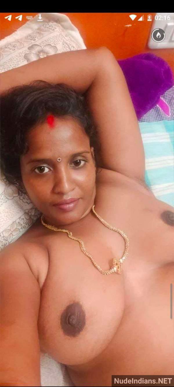 https://pub-5fcdf72a54cd4edbb03ec3edaa415a42.r2.dev/nakedleaks/sensual_indian_aunties_reveal_all_in_xxx_hindi_images/50.jpg