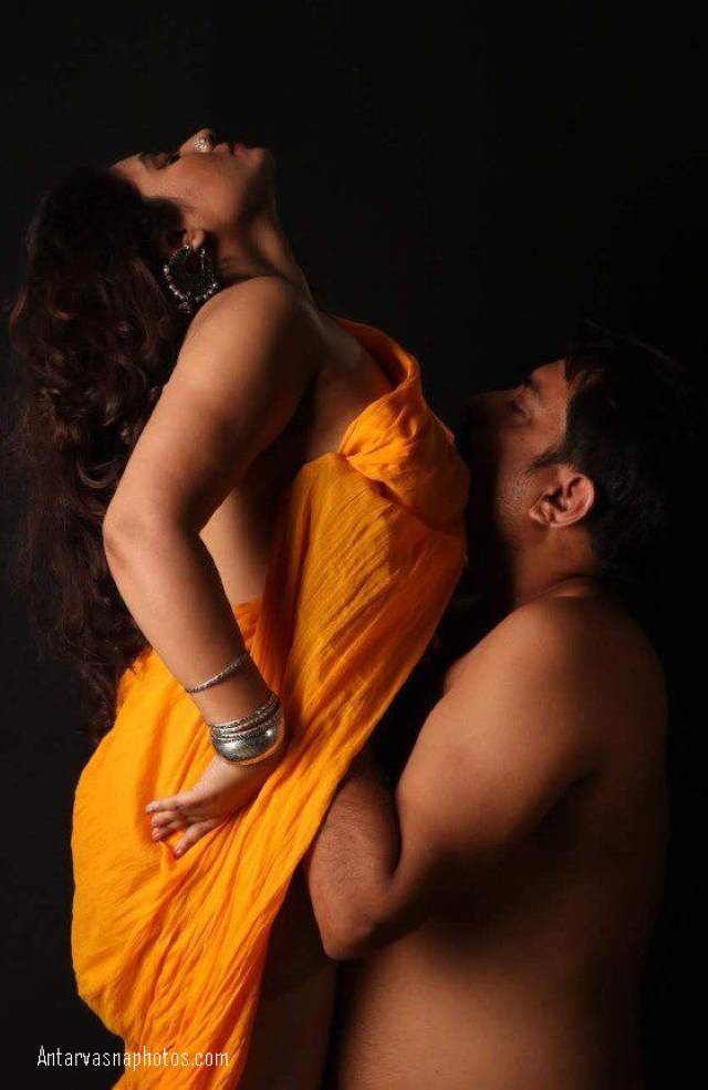 https://pub-5fcdf72a54cd4edbb03ec3edaa415a42.r2.dev/nakedleaks/sensual_indian_bhabhi_kamasutra_inspired_images/5.jpg
