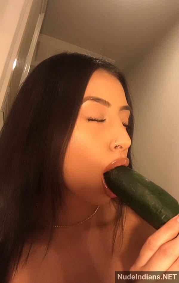 https://pub-5fcdf72a54cd4edbb03ec3edaa415a42.r2.dev/nakedleaks/sensual_indian_bhabhi_revealing_hairy_pussy_and_busty_assets/15.jpg