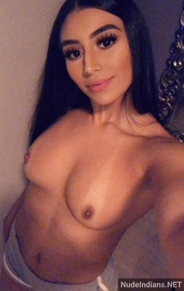 https://pub-5fcdf72a54cd4edbb03ec3edaa415a42.r2.dev/nakedleaks/sensual_indian_bhabhi_revealing_hairy_pussy_and_busty_assets/39.jpg